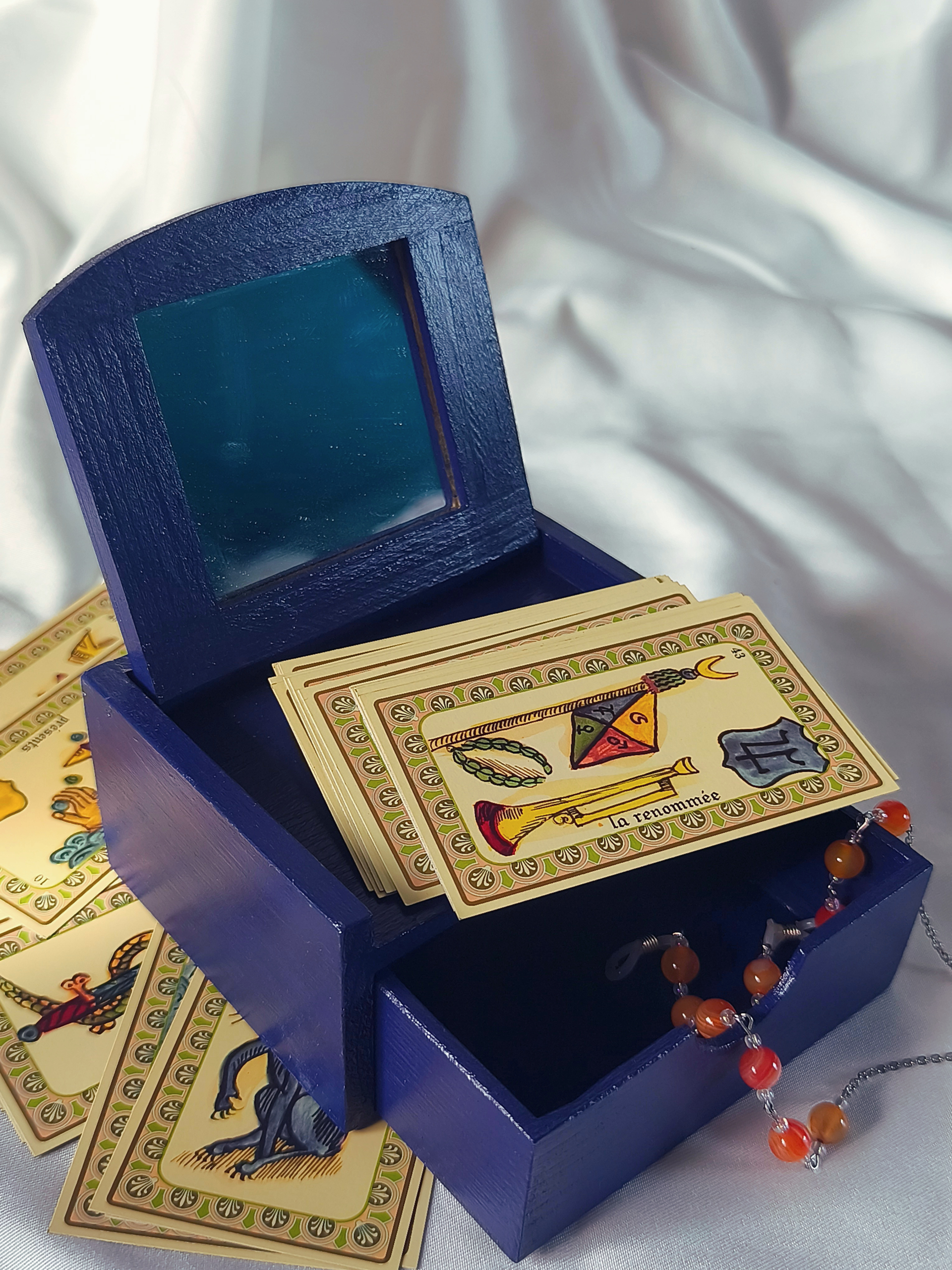 Boîte à bijoux nœud de sorcière et fleurs