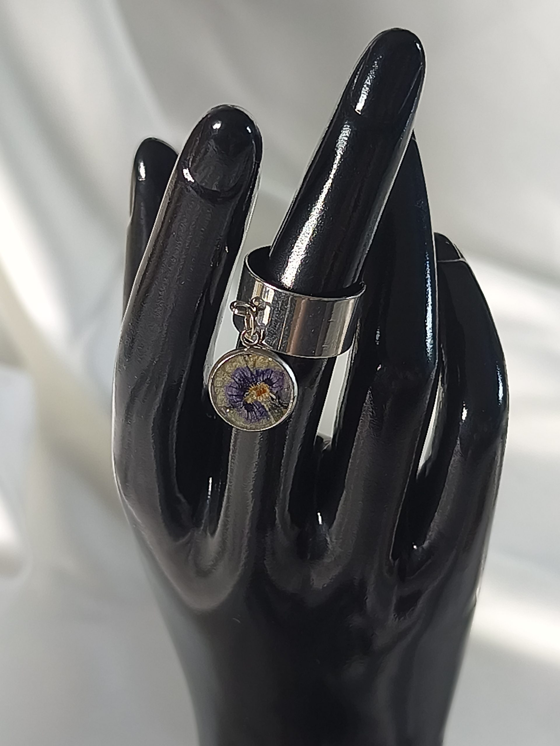 Bague pensée violette réglable