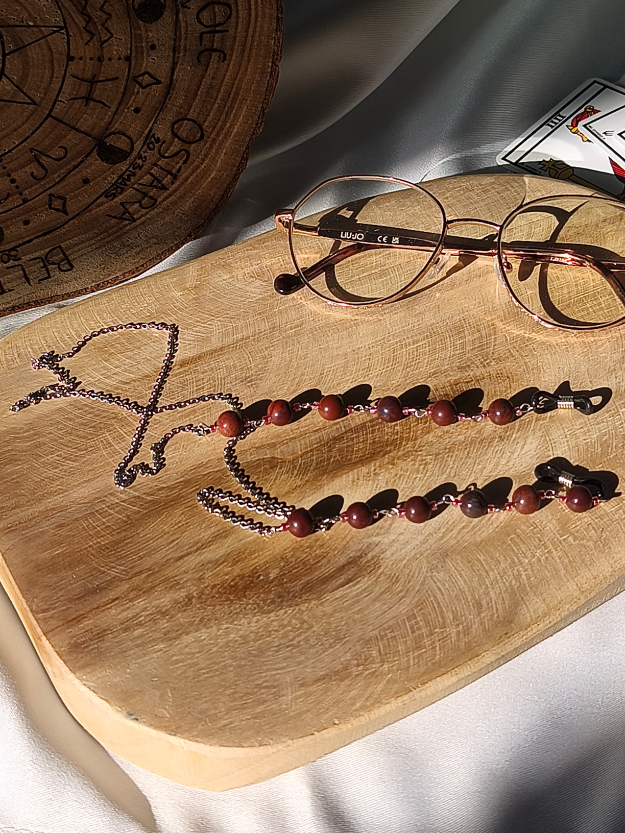 Chaîne de lunettes jaspe bréchique – finition dorée ou argentée