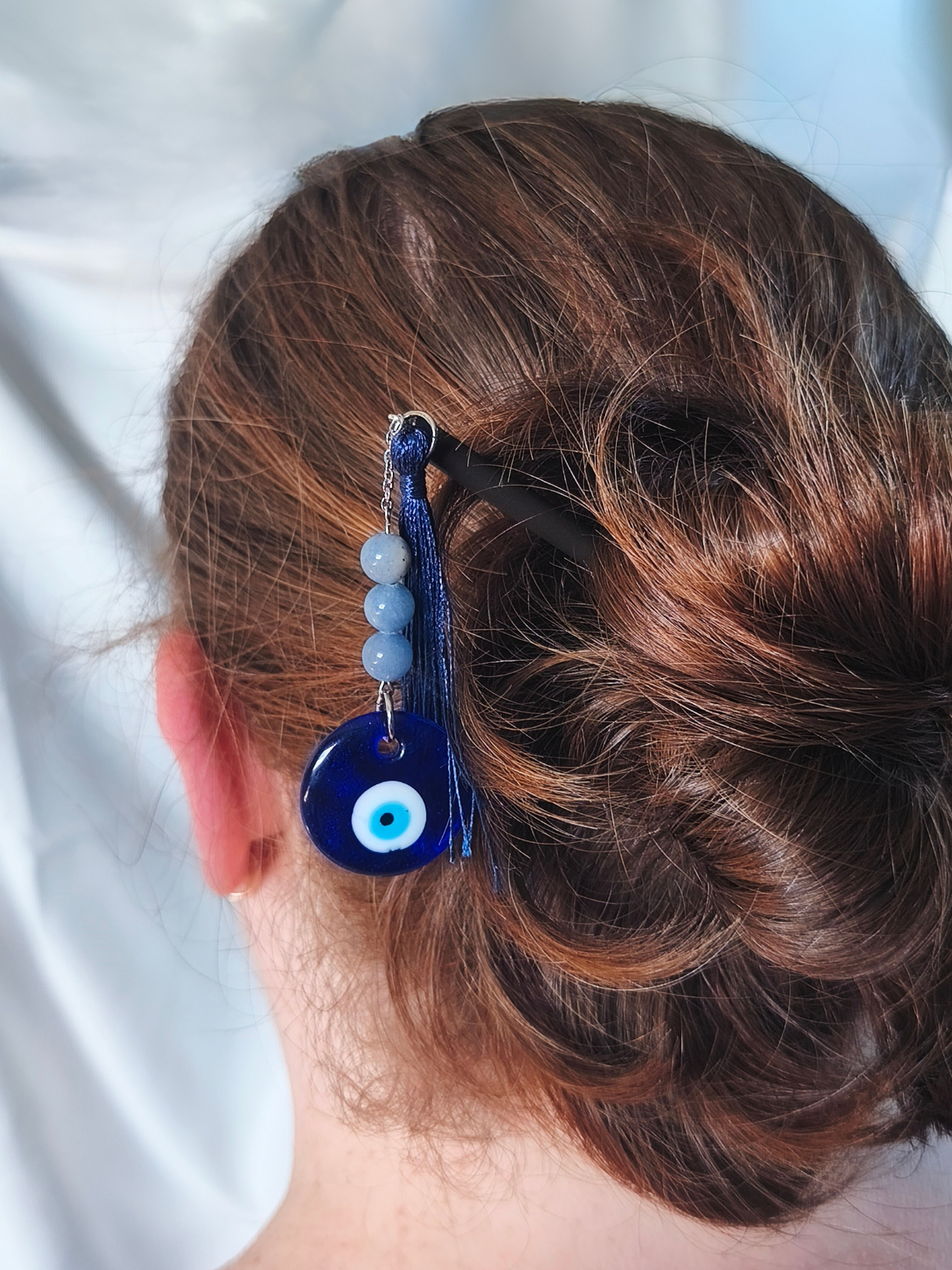 Pic à cheveux aventurine bleue – bois et finition argentée